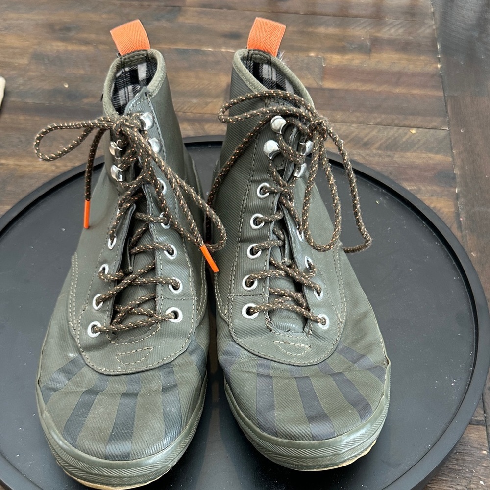 Keds scout waterproof Olive and Black Ankle Boots with Orange Accents